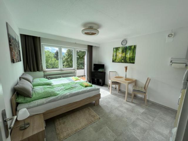 Ruhiges Und Klimatisiertes Apartment Штутгарт Экстерьер фото